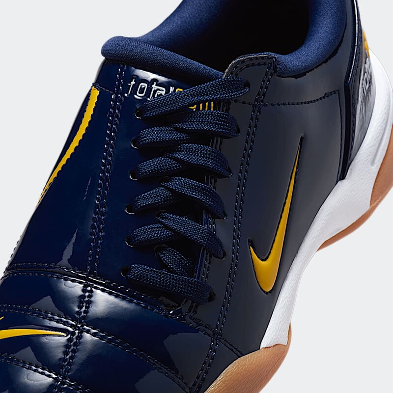 Nike Total 90 "Michigan" | IB5666-400