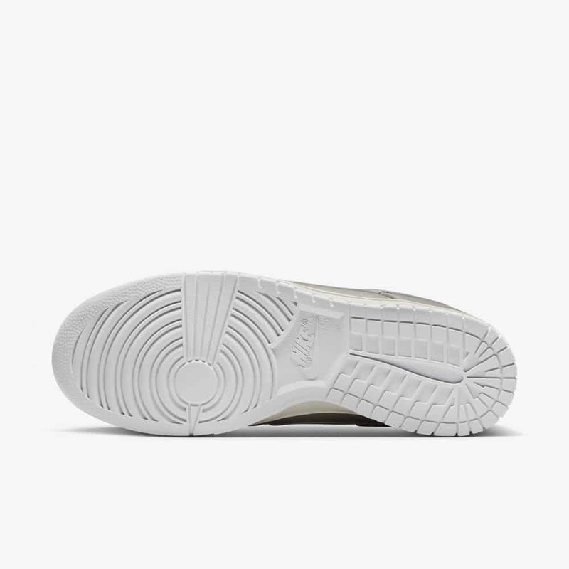Nike Dunk Low Metallic Silver | DX3197-095