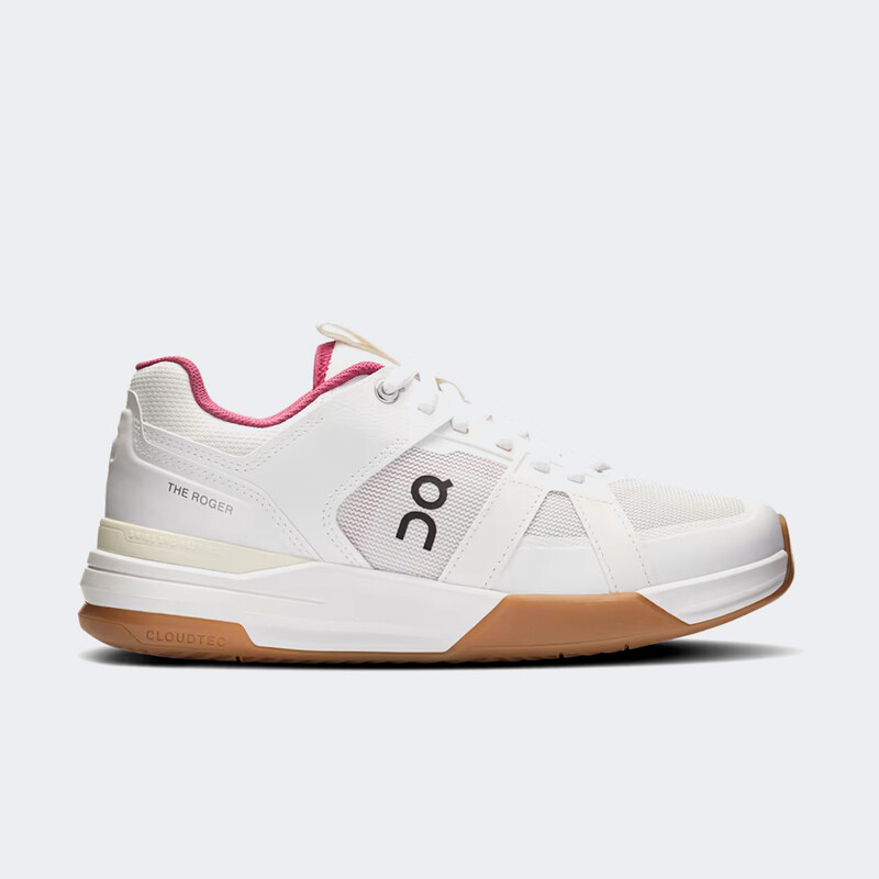 On THE ROGER Clubhouse Pro "Ivory/Grenadine" | 3WD30054038