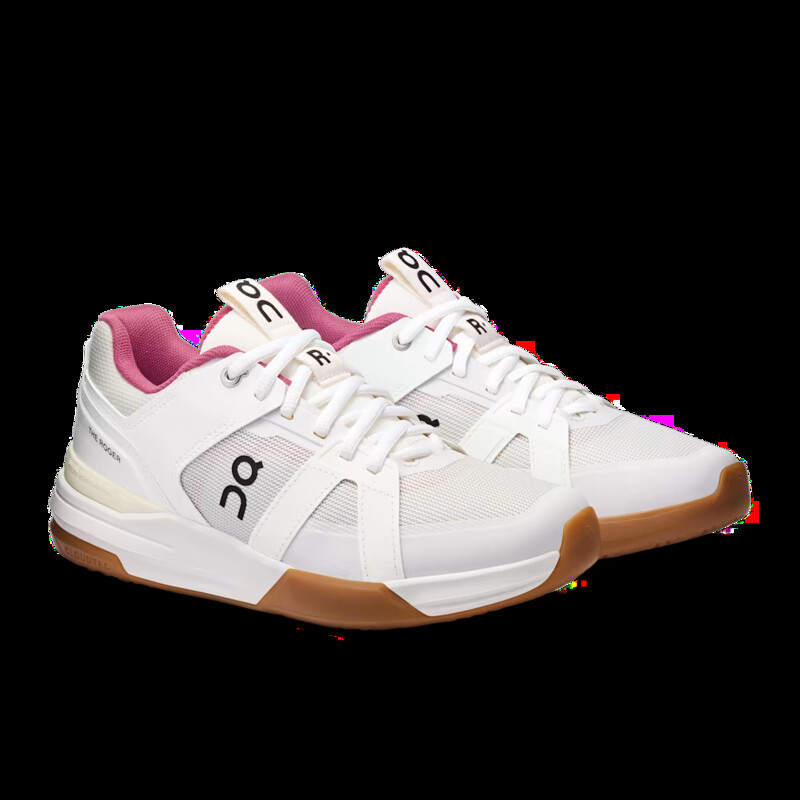 On THE ROGER Clubhouse Pro "Ivory/Grenadine" | 3WD30054038