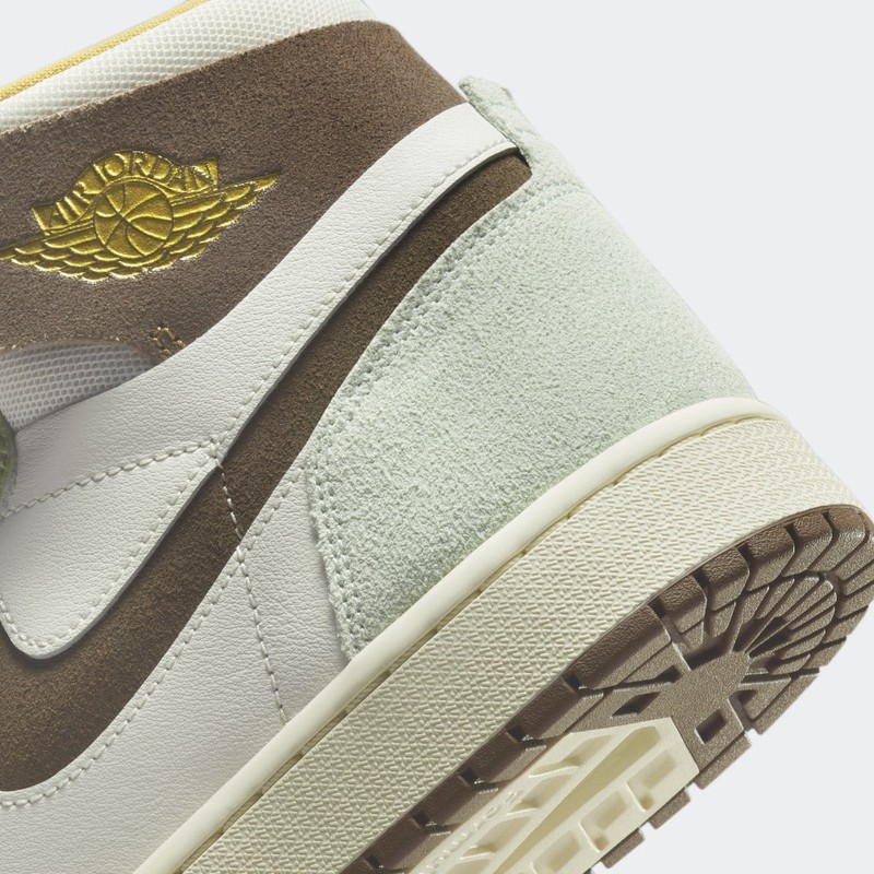 Air Jordan 1 High Zoom CMFT 2 Year Of The Rabbit | FD4327-121