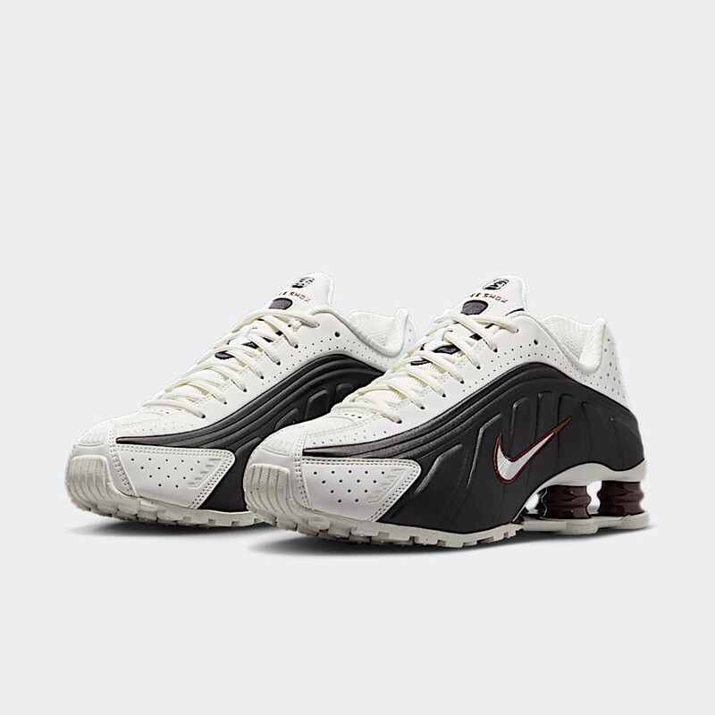 Nike Shox R4 "Fauna Brown" | AR3565-104