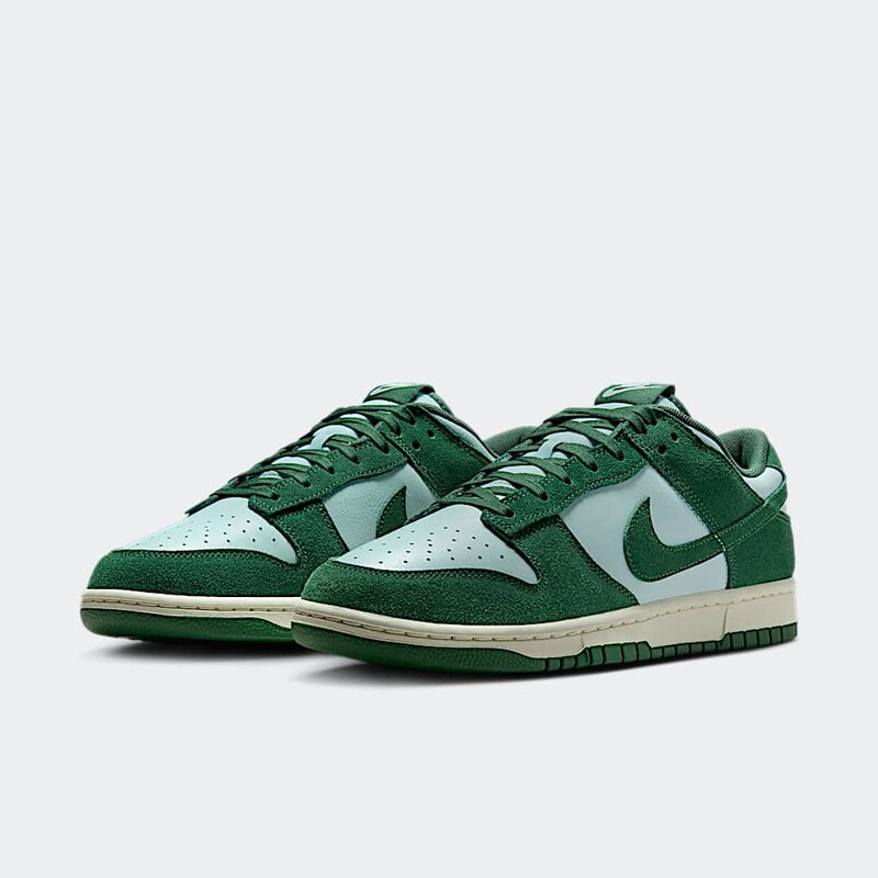 Nike Dunk Low "Team Dark Green" | FQ8249-300