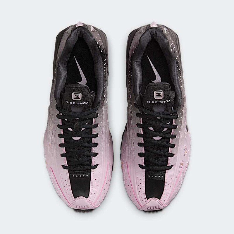 Nike Shox R4 "Sakura" | IB8872-600
