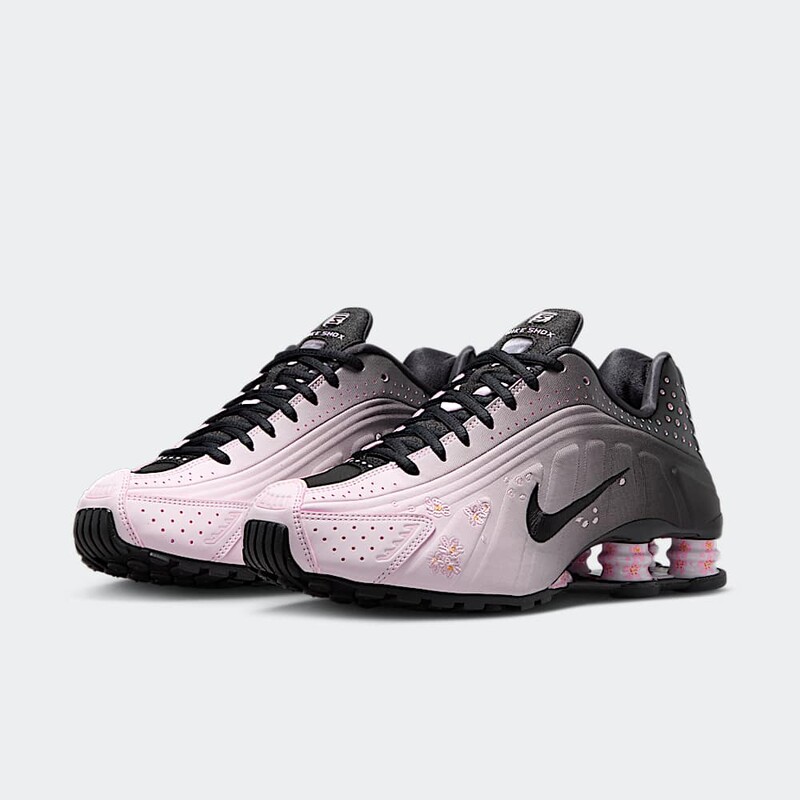 Nike Shox R4 "Sakura" | IB8872-600