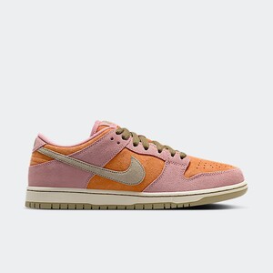 Nike SB Dunk Low "Red Stardust" | HJ4135-600 Nike SB Dunk Low "Red Stardust" | HJ4135-600