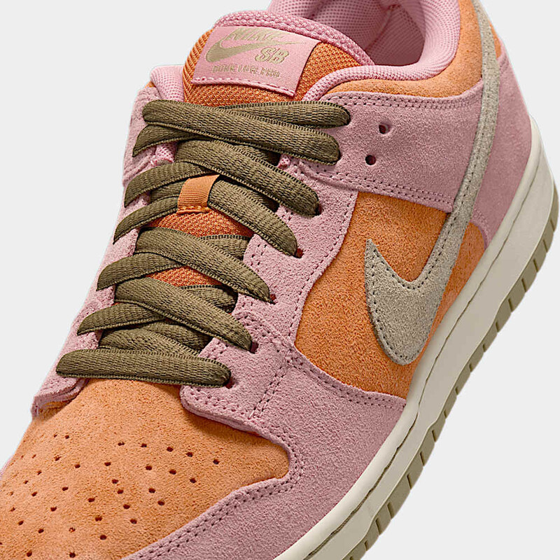 Nike SB Dunk Low "Red Stardust" | HJ4135-600