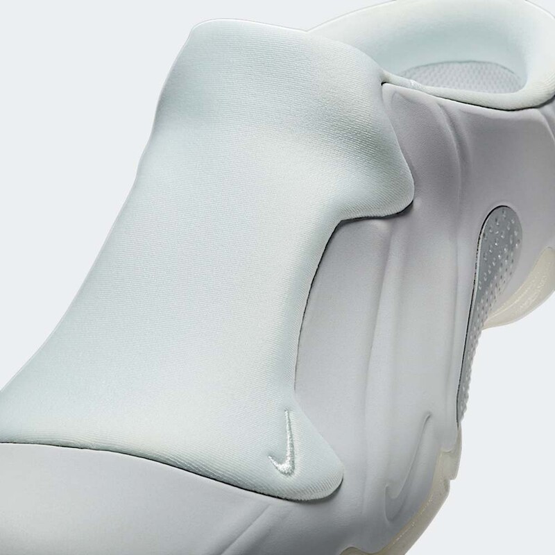 Nike Clogposite "Photon Dust" | HJ4478-100