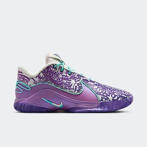 Nike LeBron 22 "Frozen Grapes" | HV8454-001 Nike LeBron 22 "Frozen Grapes" | HV8454-001
