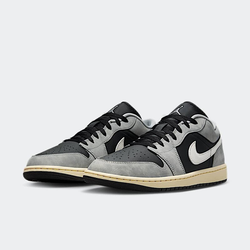 Air Jordan 1 Low "Light Smoke Grey" | HQ2010-012