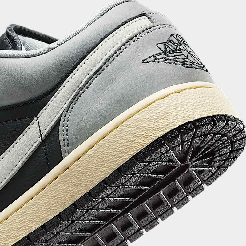 Air Jordan 1 Low "Light Smoke Grey" | HQ2010-012