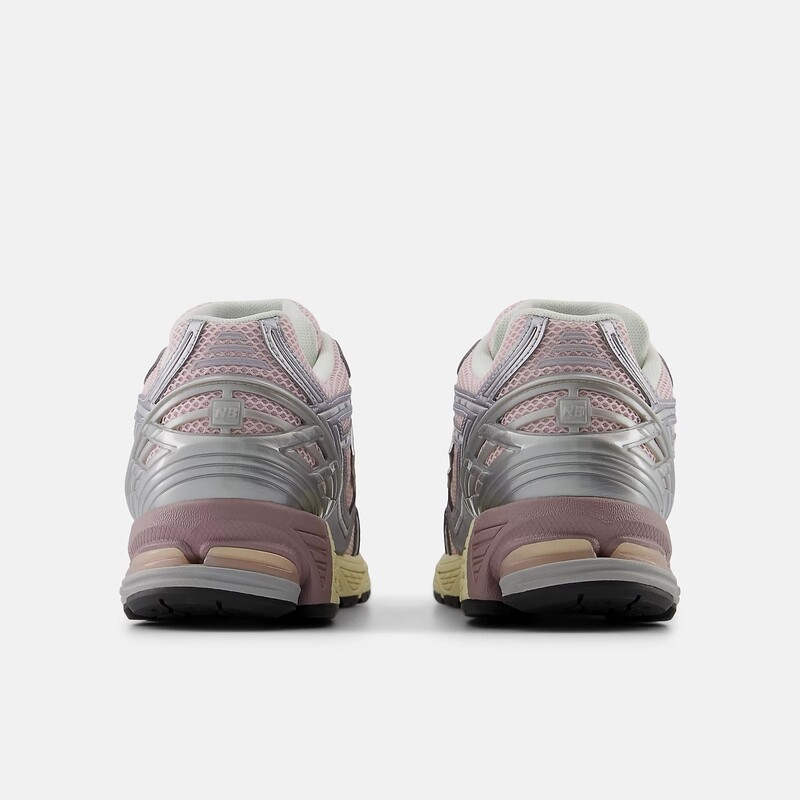 New Balance 1906R "Rose Sugar" | U1906RNF
