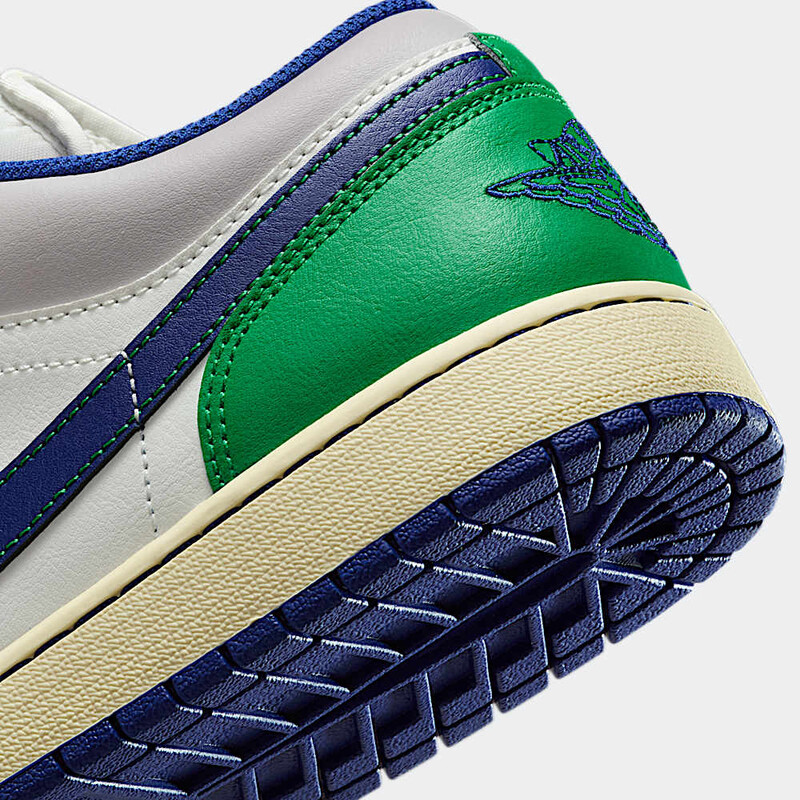 Air Jordan 1 Low "Seahawks" | 553558-147