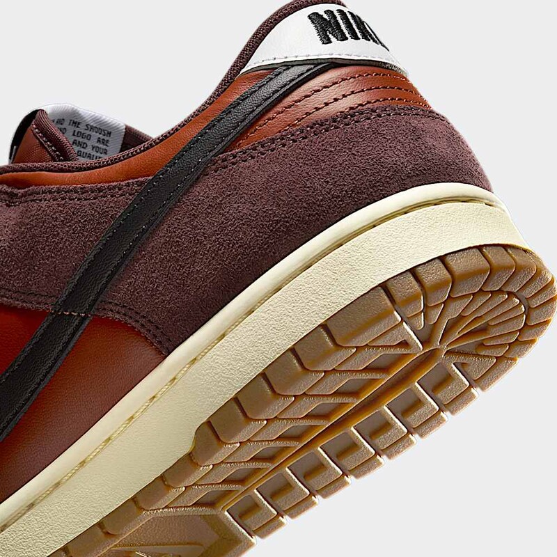Nike Dunk Low SE "Burgundy Gum" | IB6399-600