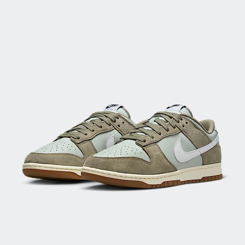 Nike Dunk Low SE "Olive Gum" | IB6399-002