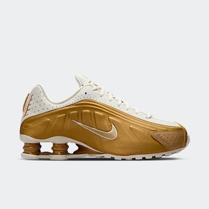Nike Shox R4 "Metallic Gold" | AR3565-010
