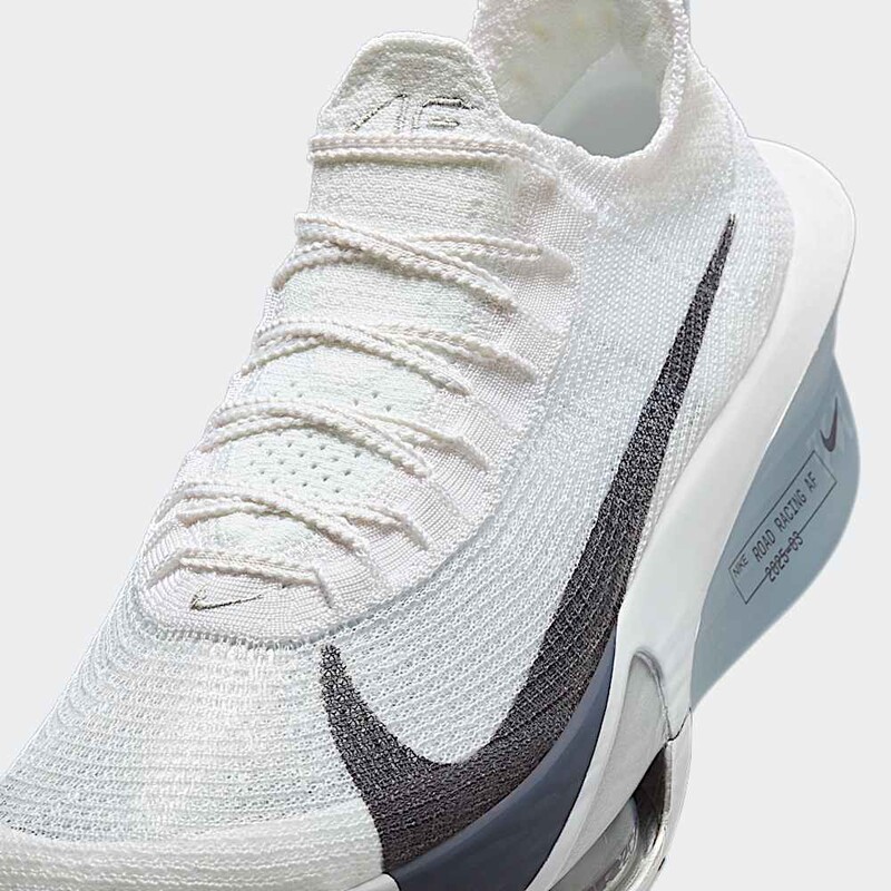 Nike Alphafly 3 "Road Racing White" | FD8311-101