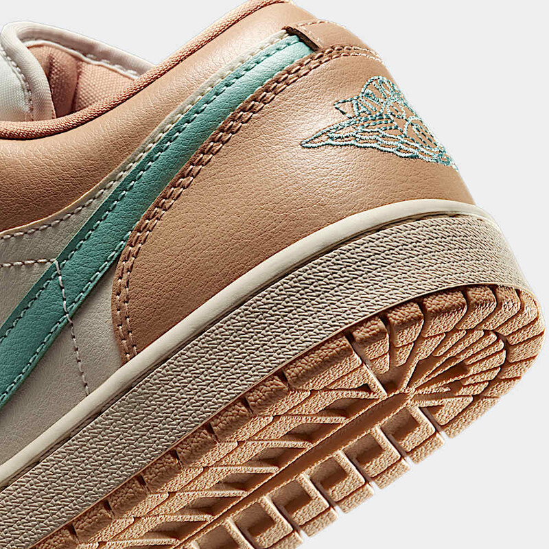 Air Jordan 1 Low "Hemp" | DC0774-130
