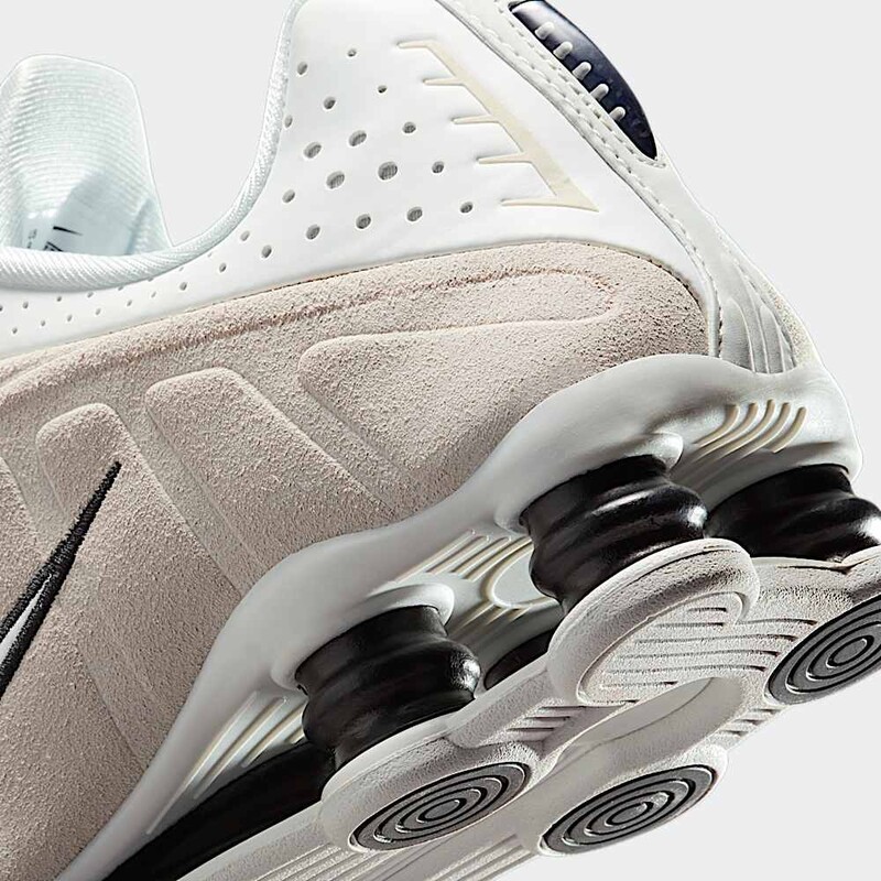 Nike Shox R4 "White Suede" | HQ7739-100