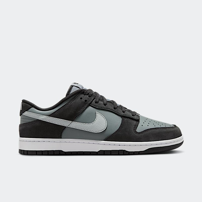 Nike Dunk Low "Black/Smoke Grey" | IB3079-001