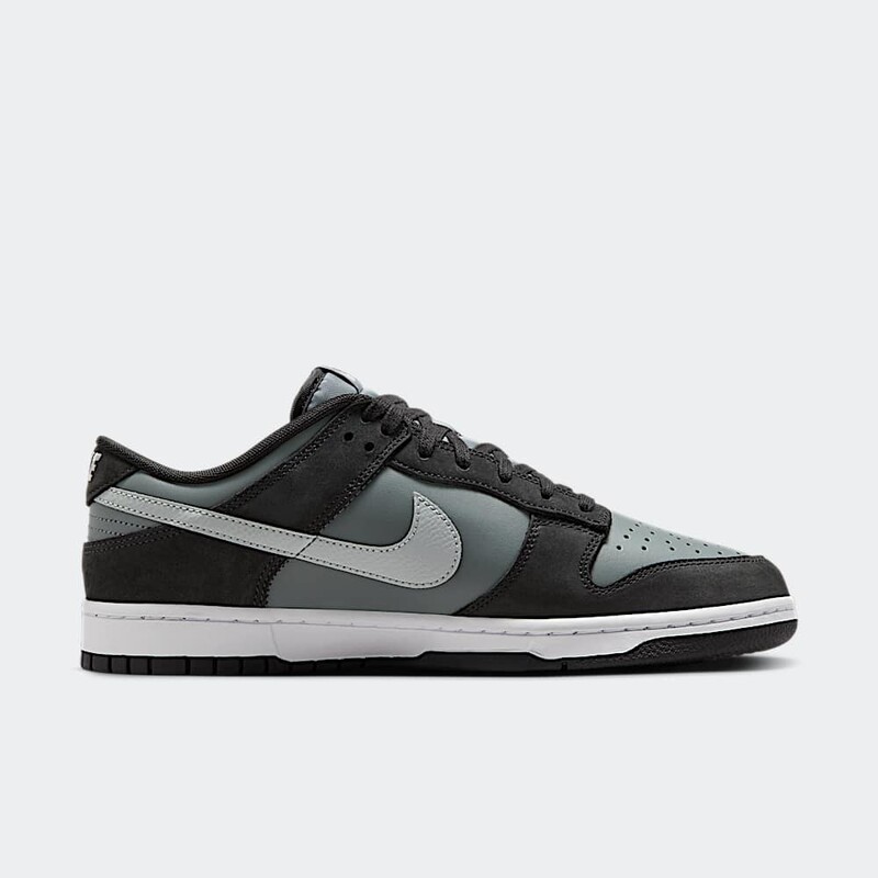 Nike Dunk Low "Black/Smoke Grey" | IB3079-001