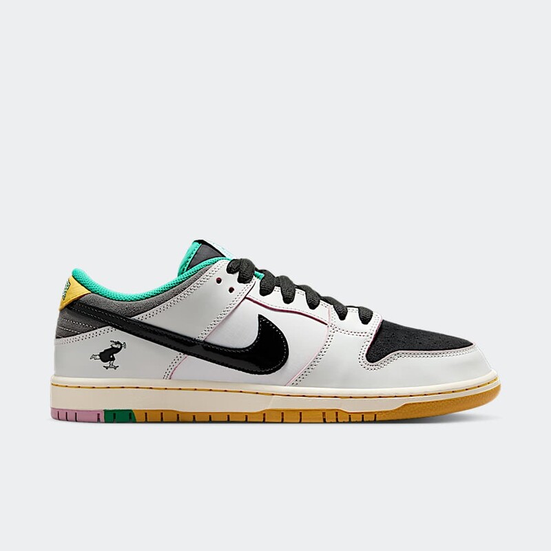 CSEF x Nike SB Dunk Low | HJ4132-100