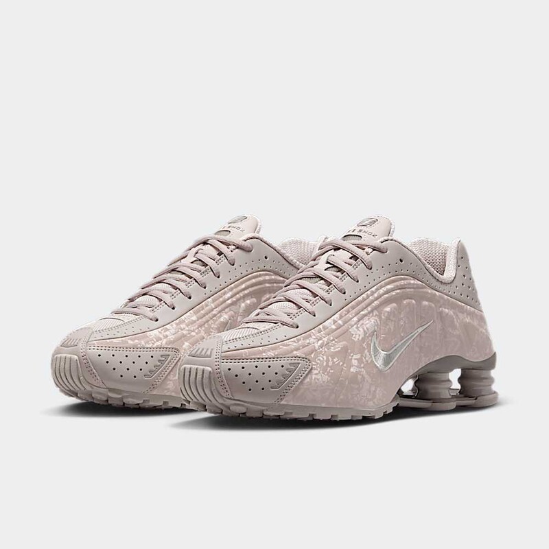 Nike Shox R4 "Flat Pewter" | HV0934-001