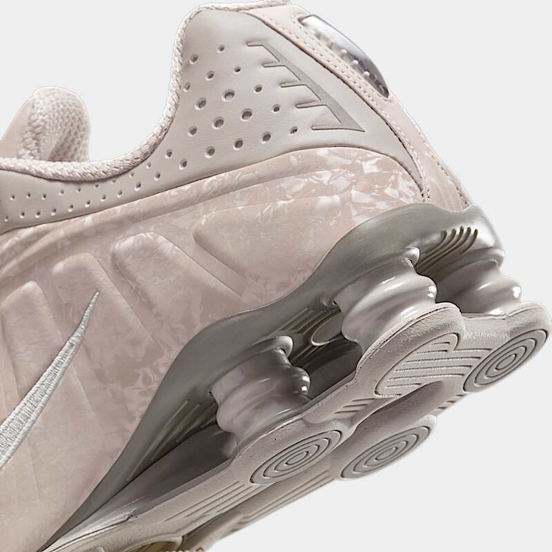 Nike Shox R4 "Flat Pewter" | HV0934-001