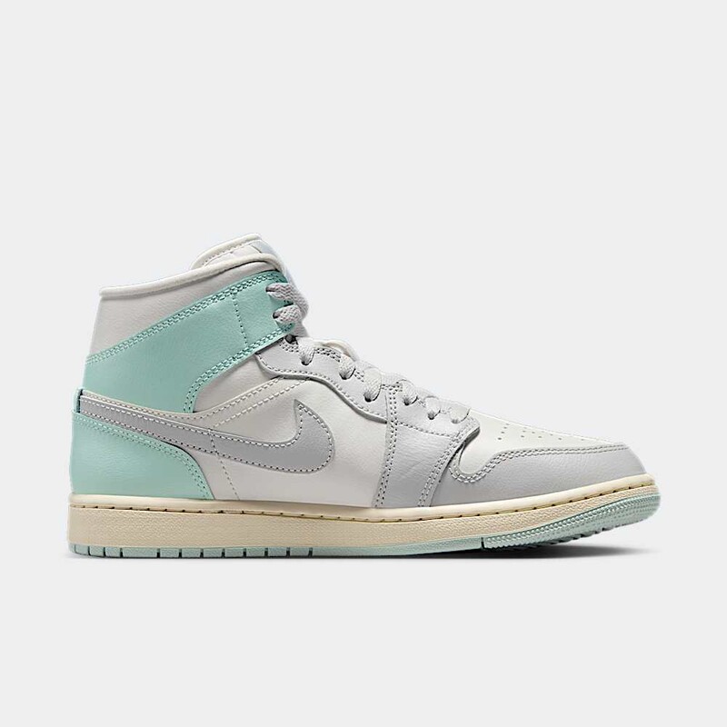 Air Jordan 1 Mid "Igloo" | BQ6472-134