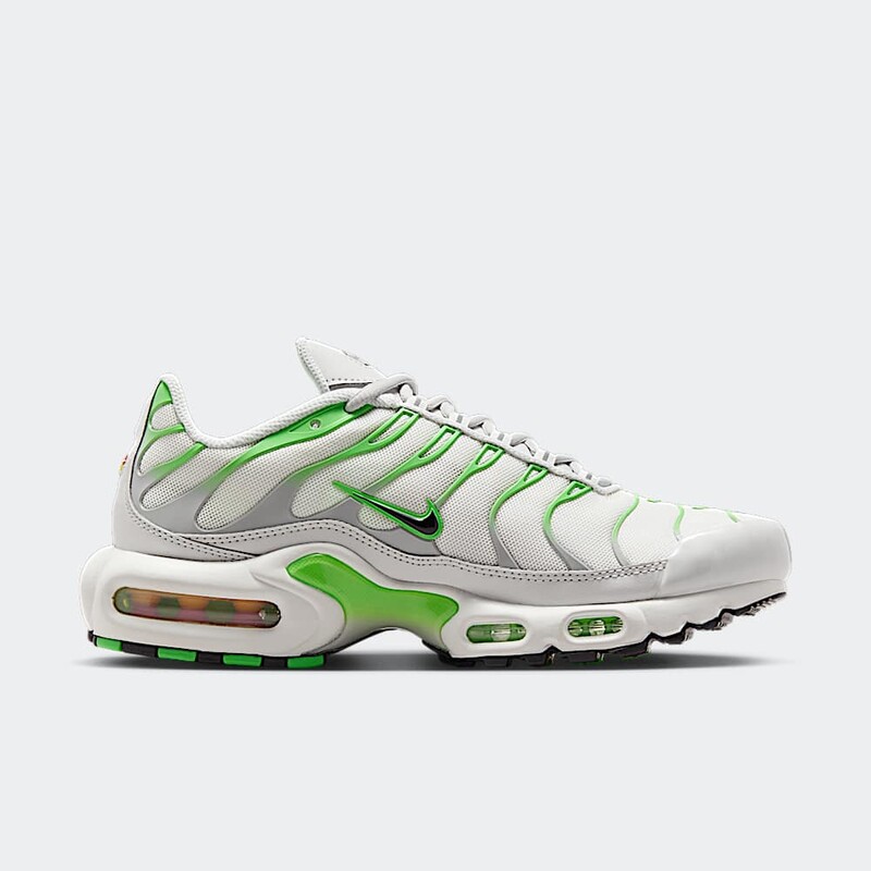 Nike Air Max Plus "Green Strike" | DZ3671-001
