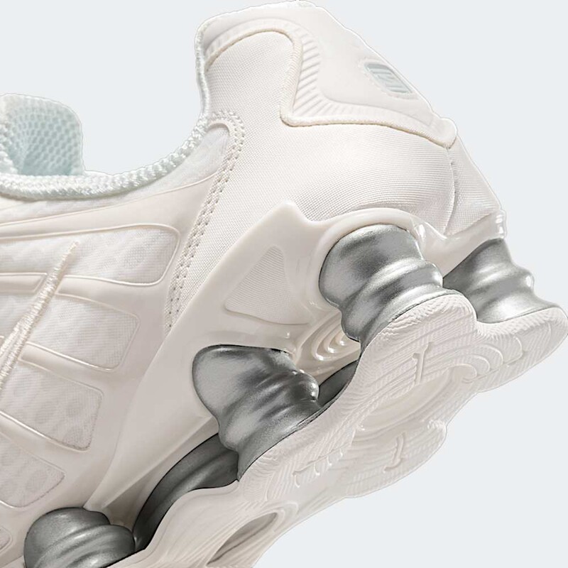 Nike Shox TL "Sail" | AR3566-103