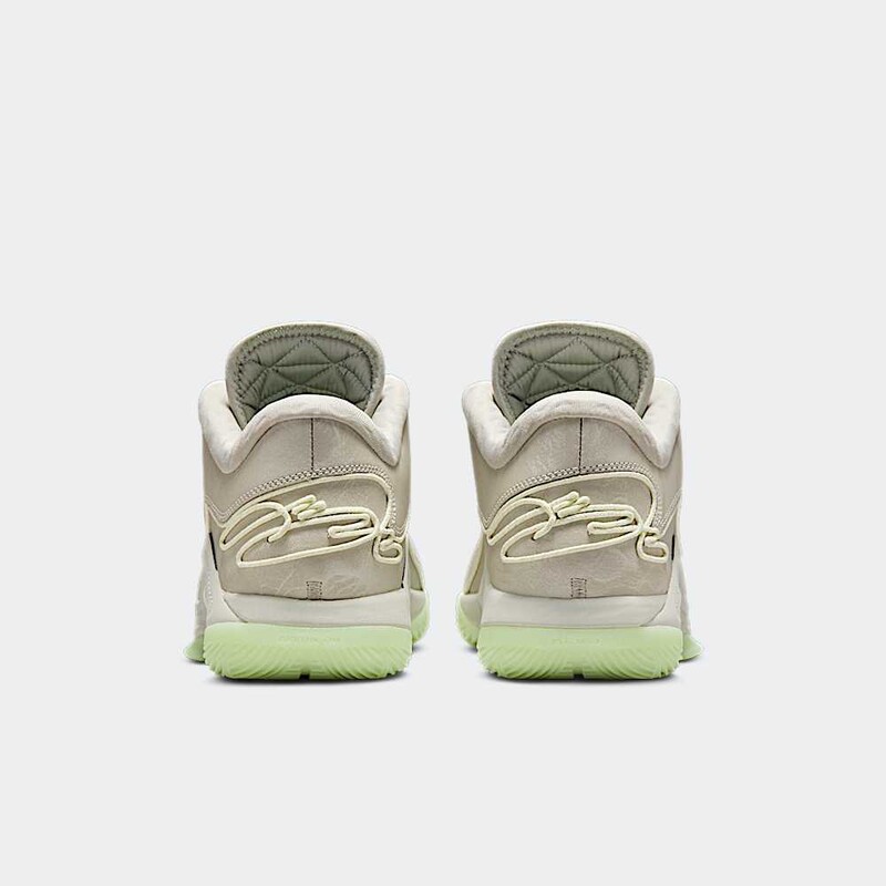 Nike LeBron 22 "Light Bone" | FZ1094-002