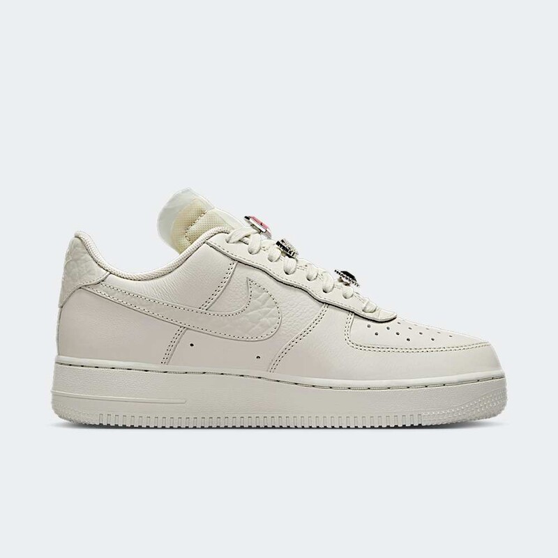 Nike Air Force 1 Low Premium "Bling" | DN5463-001
