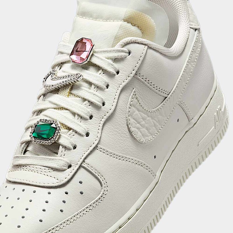 Nike Air Force 1 Low Premium "Bling" | DN5463-001
