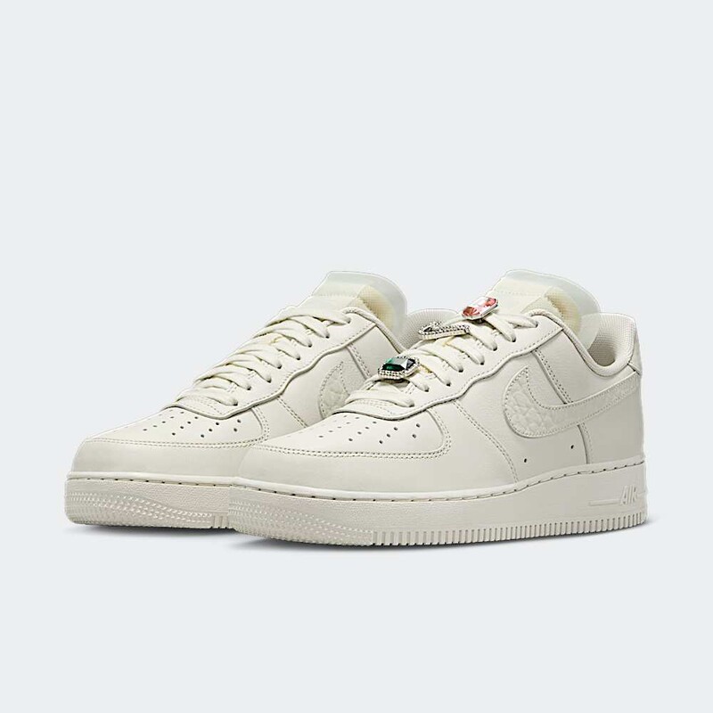 Nike Air Force 1 Low Premium "Bling" | DN5463-001