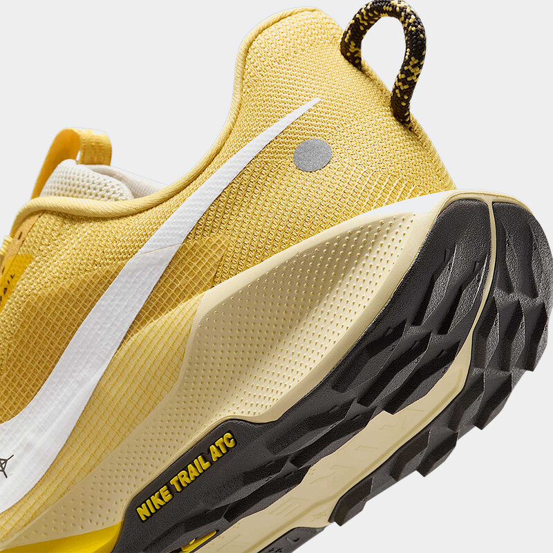 Nike Pegasus Trail 5 "Saturn Gold" | DV3864-700