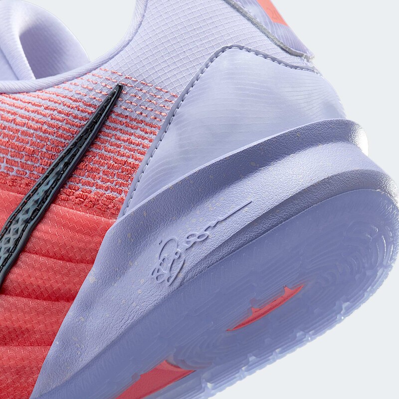 Nike Sabrina 3 "Radiant" | HF2881-500