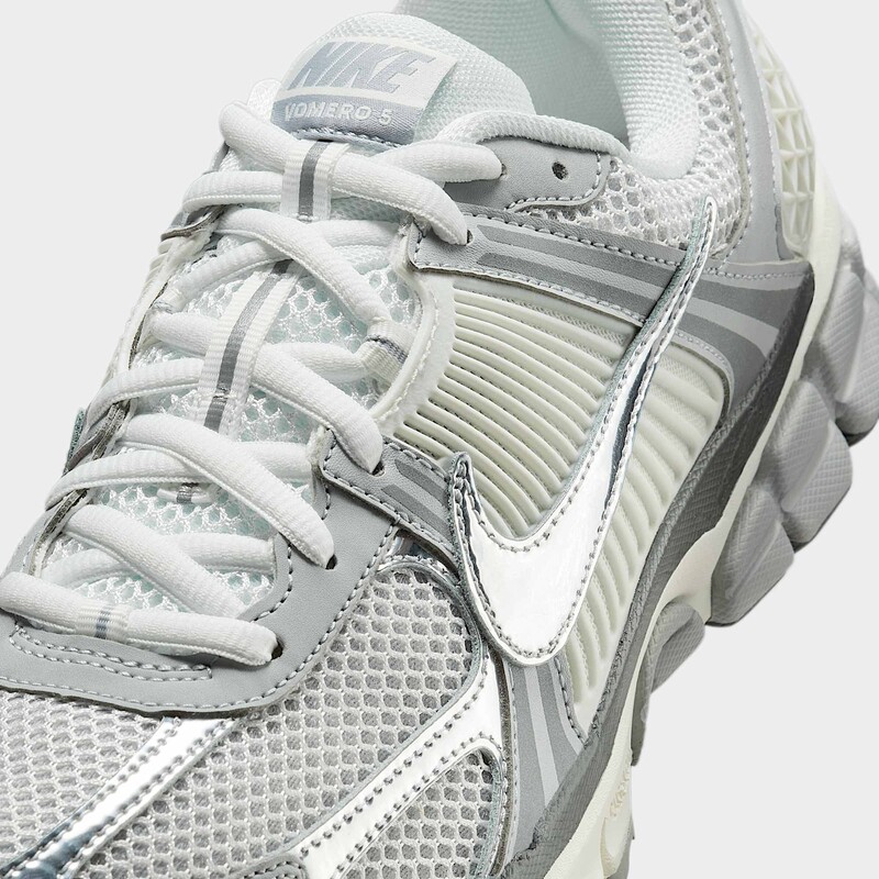 Nike Zoom Vomero 5 "Summit White/Metallic Silver" | IM2219-121