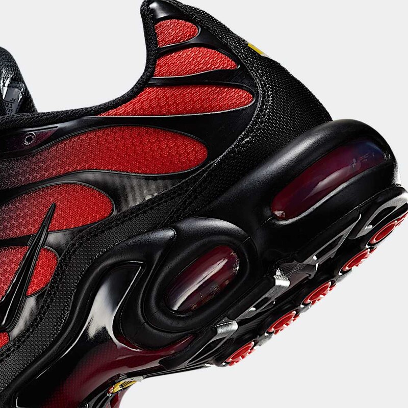Nike Air Max Plus "Noble Red" | DM0032-021