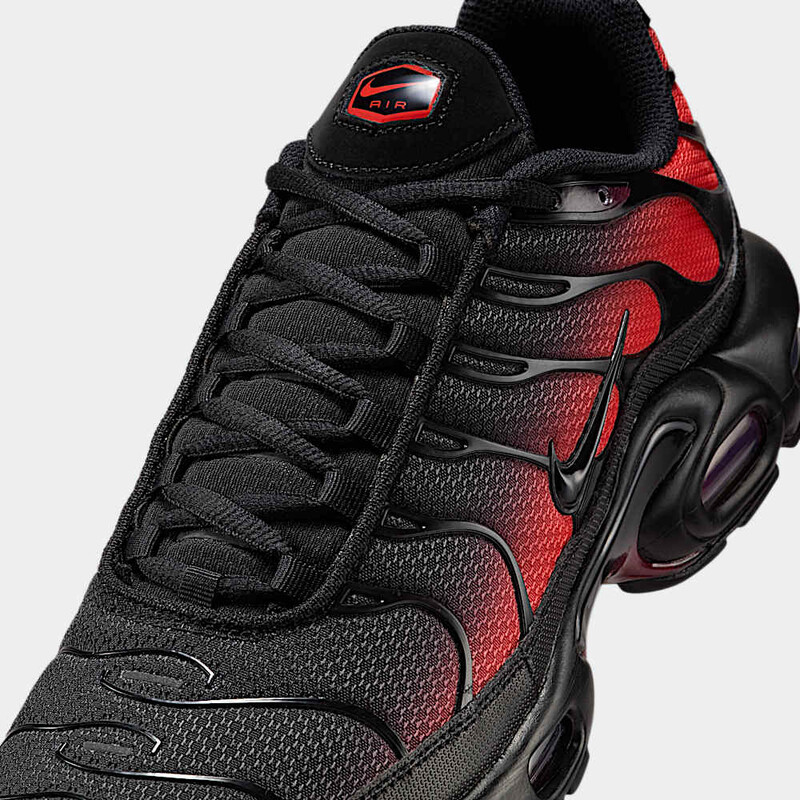 Nike Air Max Plus "Noble Red" | DM0032-021