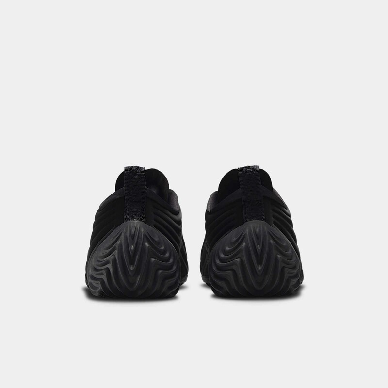 Nike Astra Ultra "Triple Black" | FZ5778-004