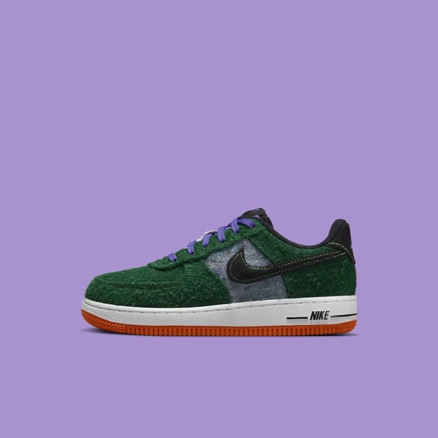 Green Suede and Textured Swooshes Appear on the New Nike Air Force 1