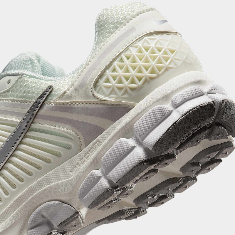 Nike Zoom Vomero 5 "Sail" | FB9149-103