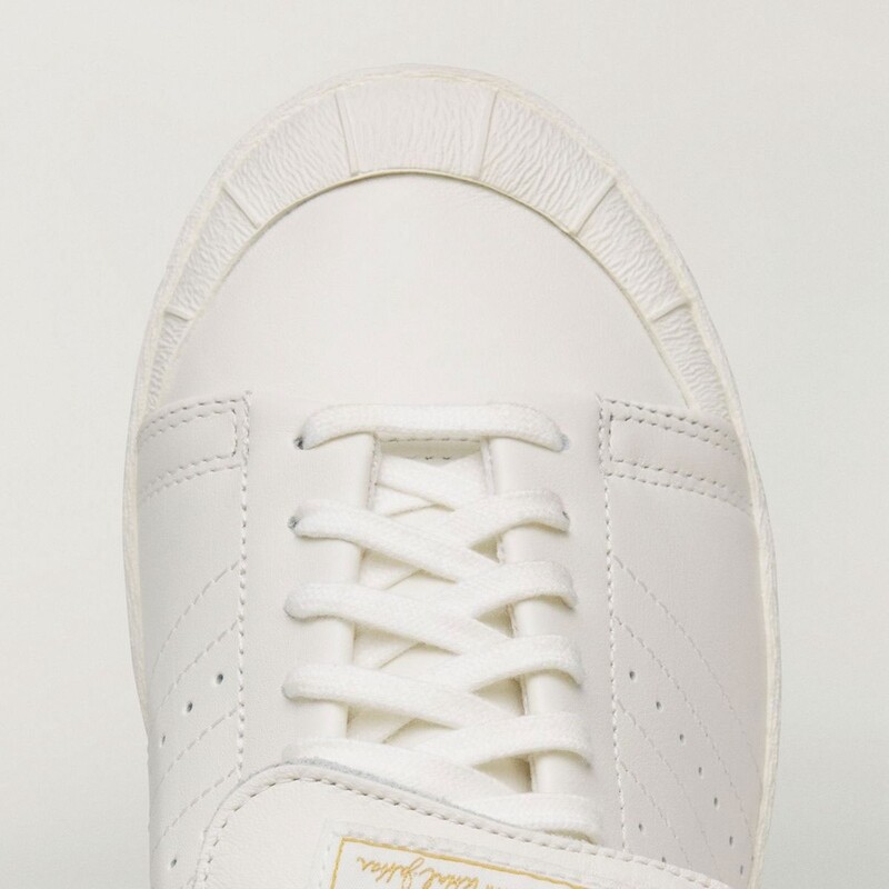 Willy Chavarria x adidas Jabbar Low "Off White/Gold" | JP6108