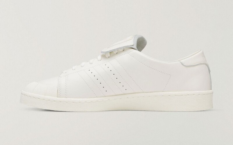 Willy Chavarria x adidas Jabbar Low "Off White/Gold" | JP6108