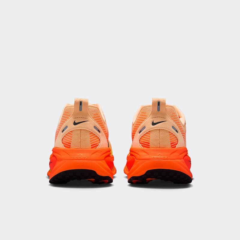 Nike Vomero 18 "Total Orange" | HM6803-700