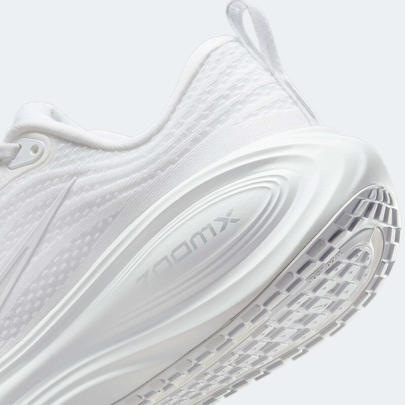 Nike Vomero Plus "Triple White" | HV8154-102