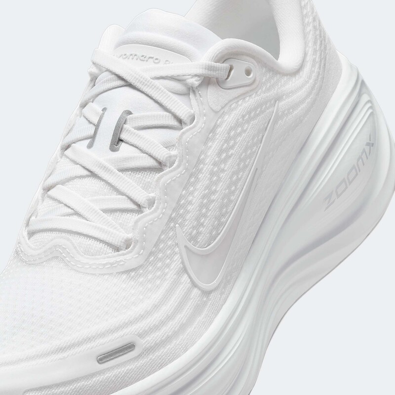 Nike Vomero Plus "Triple White" | HV8154-102