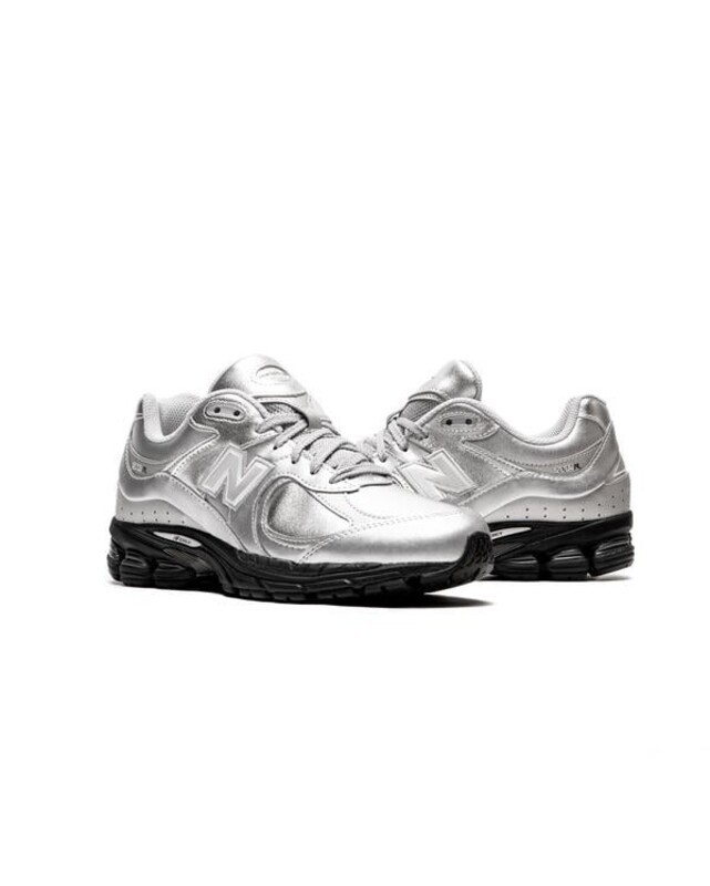 New Balance 2002R "Silver Metallic" | U2002RF
