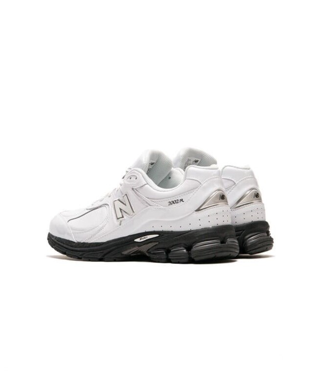 New Balance 2002R "Leather Pack White" | U2002RE